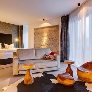Aparthotel Im Bunker, Munich