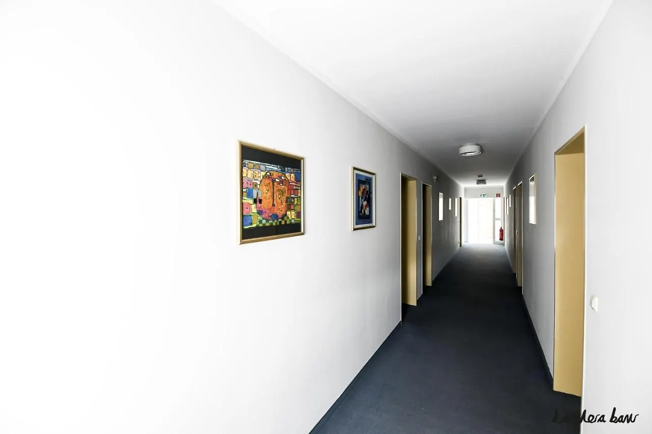 Hotel Blutenburg Munich 3*,