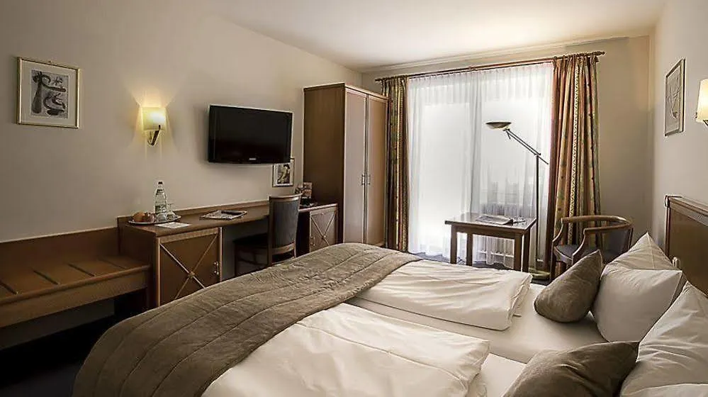 ***  Hotel Blutenburg Munich Germany