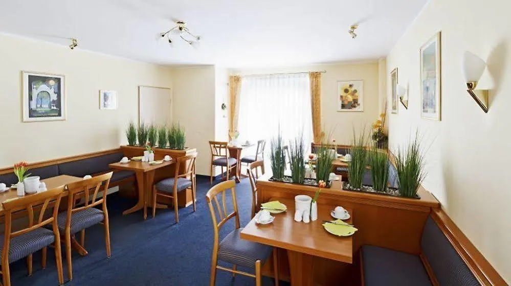 Hotel Blutenburg Munich